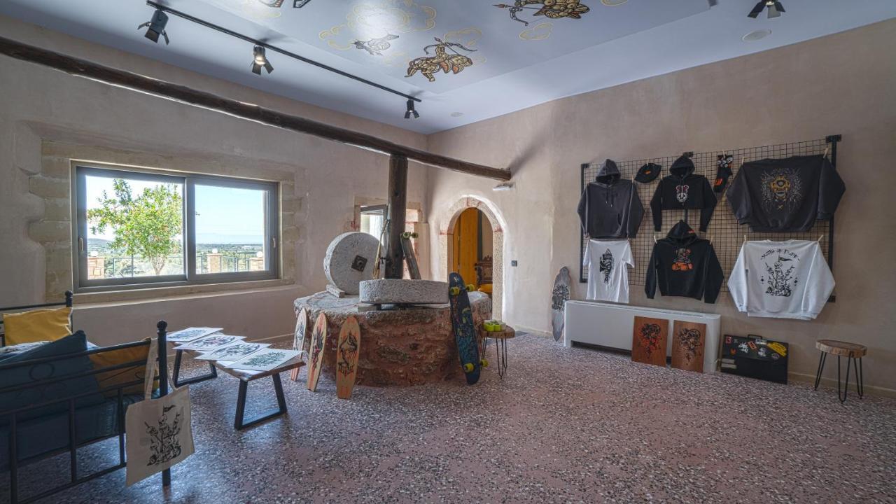 Youth Of Dope Supreme Hostel Khordhakion Exterior photo