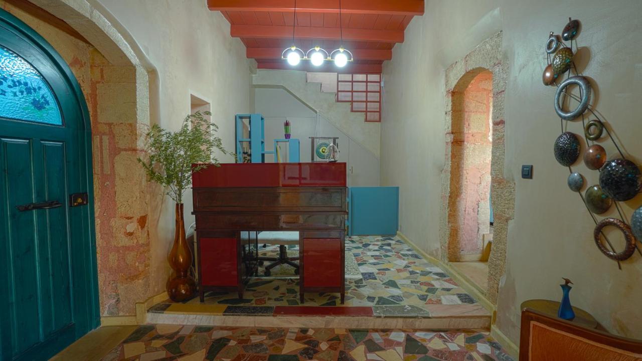 Youth Of Dope Supreme Hostel Khordhakion Exterior photo